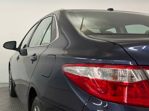 Used 2017 Toyota Camry SE FWD image 61