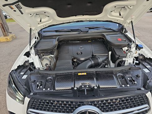 Used 2024 Mercedes-Benz GLE 350 4MATIC image 31