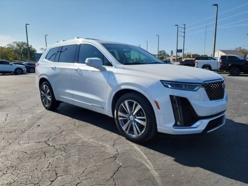 Used 2020 Cadillac XT6 Premium Luxury image 2