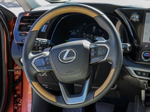 Used 2025 Lexus RX 350 w/ Convenience Package AWD/4WD image 36