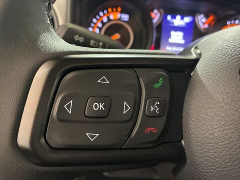 Used 2025 Jeep Wrangler Unlimited Sport AWD/4WD image 25