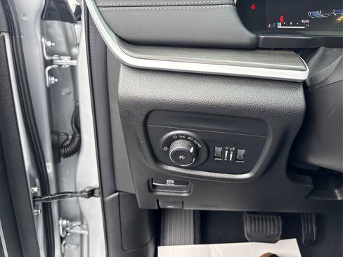 New 2026 Jeep Grand Cherokee L Limited image 15