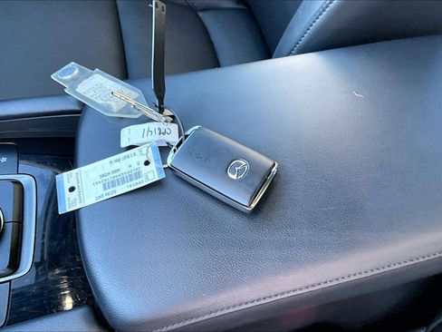 Used 2025 MAZDA MAZDA3 s Sport image 35