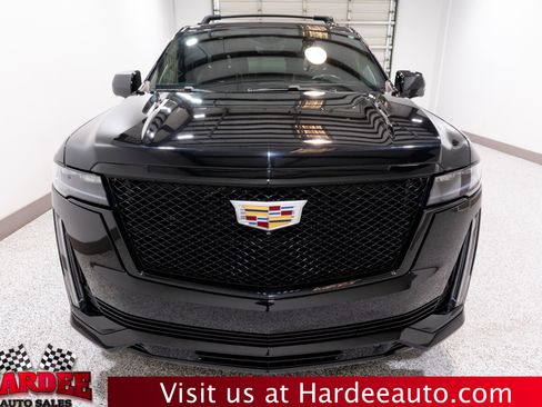 Used 2021 Cadillac Escalade Sport Platinum AWD/4WD image 7