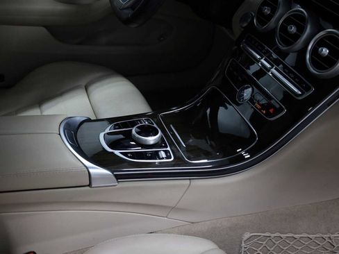 Used 2018 Mercedes-Benz C 300 Coupe image 20