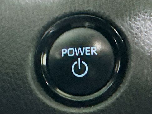 Used 2025 Toyota Camry SE image 20