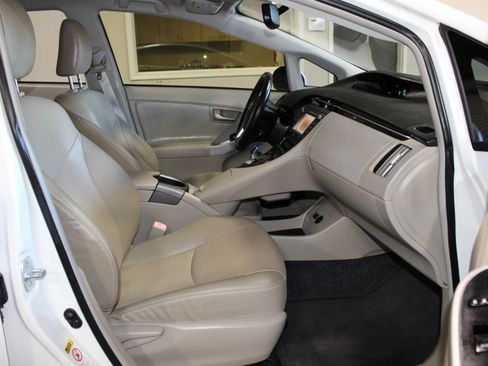 Used 2012 Toyota Prius Four FWD image 29