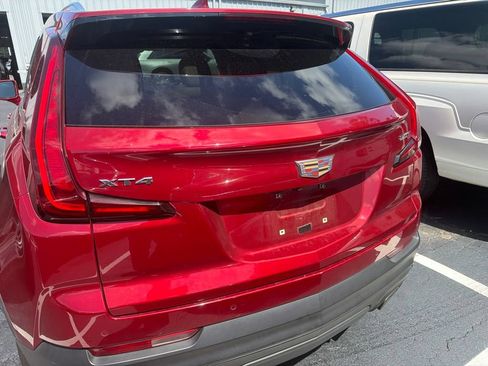 Used 2019 Cadillac XT4 Luxury FWD image 4