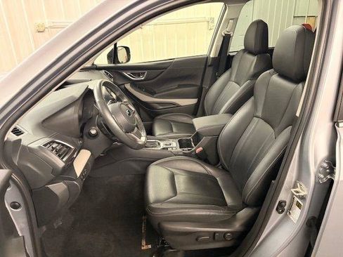 Used 2022 Subaru Forester Limited image 5