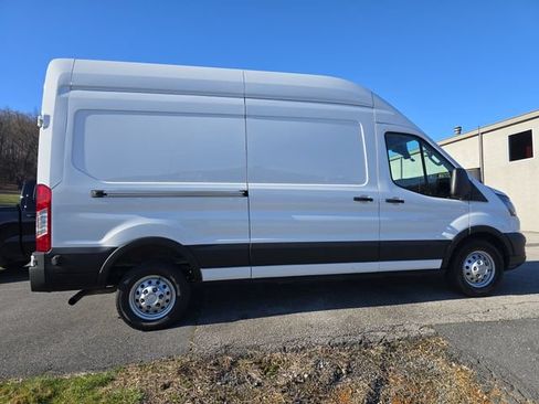 Used 2024 Ford Transit 250 148 High Roof AWD image 6