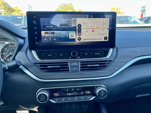 Certified 2025 Nissan Altima 2.5 SL image 28