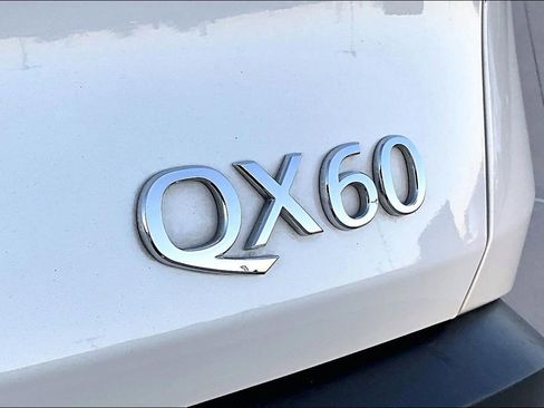 Used 2025 INFINITI QX60 Luxe image 44