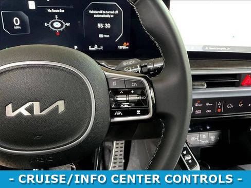 Used 2024 Kia Sorento SX AWD/4WD image 12