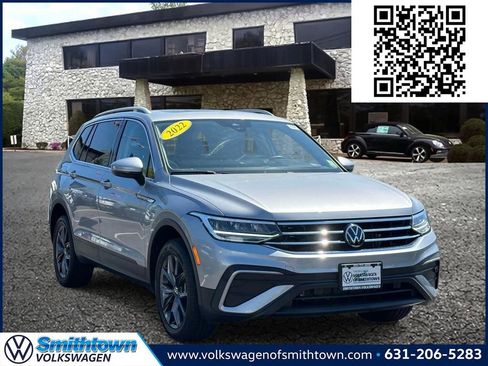 Used 2022 Volkswagen Tiguan SE w/ Panoramic Sunroof Package AWD/4WD image 1