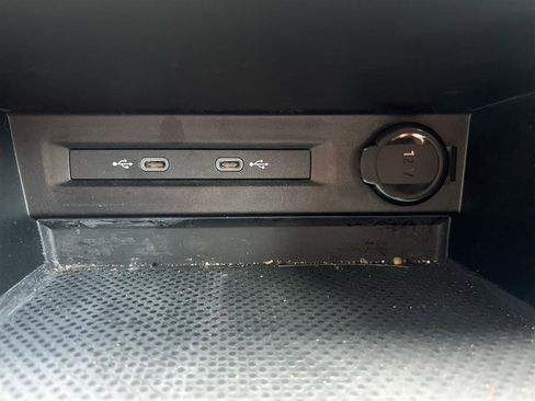 Used 2024 Volkswagen Taos S image 15