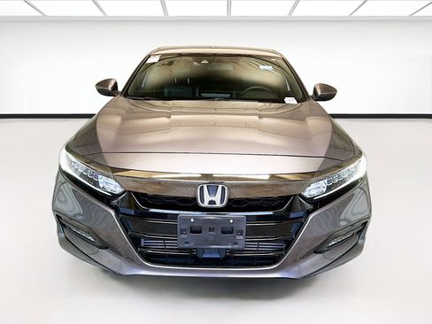 Used 2020 Honda Accord Sport image 2