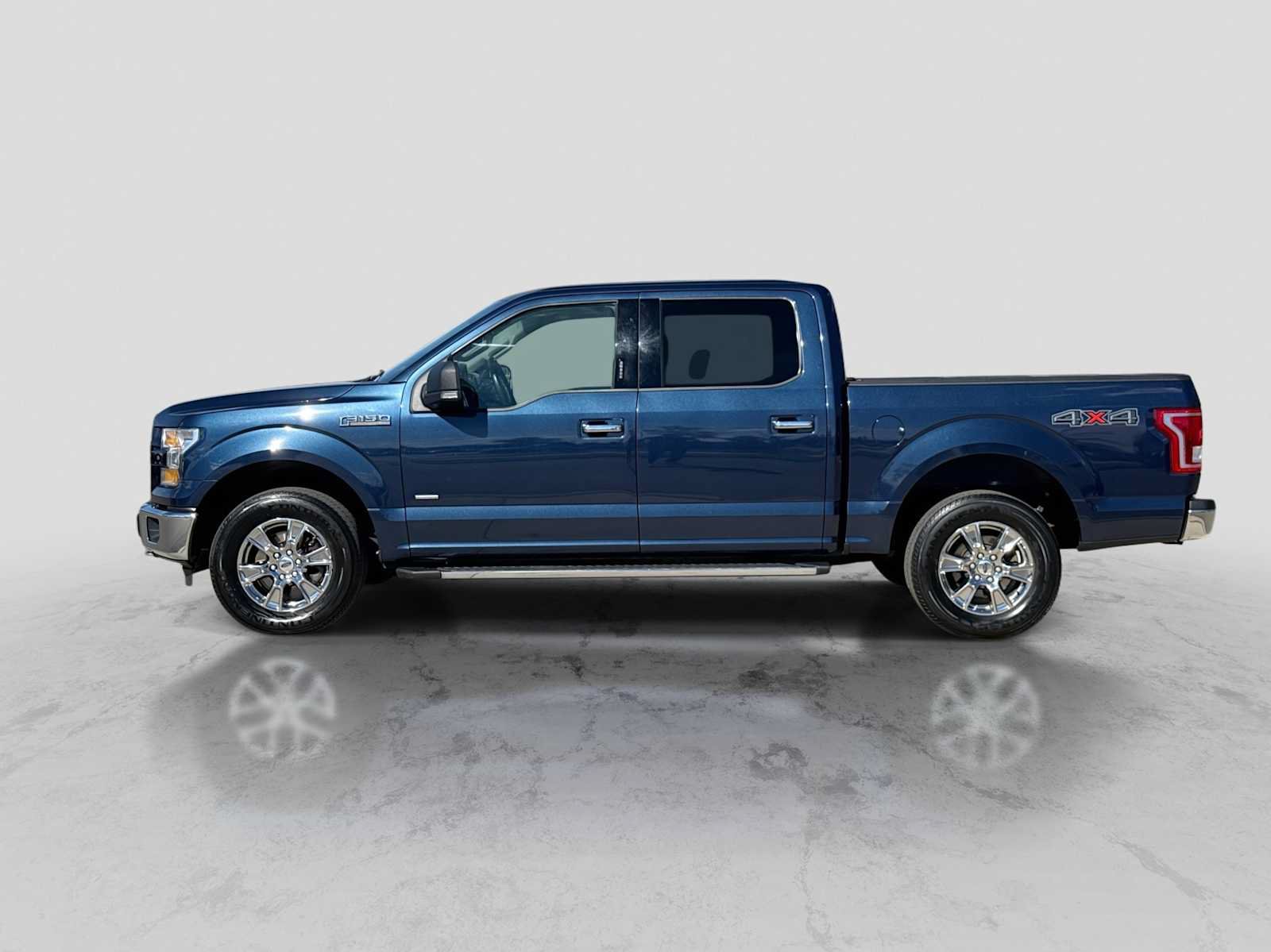 Used 2015 Ford F150 XLT w/ Equipment Group 302A Luxury AWD/4WD image 3