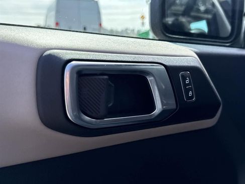 Used 2022 Ford Bronco Wildtrak image 21