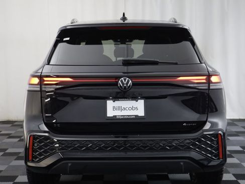 Used 2026 Volkswagen Tiguan SE R-Line AWD/4WD image 14