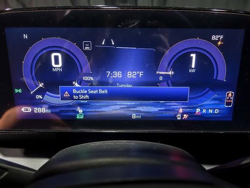 New 2025 Chevrolet Blazer EV LT w/ Midnight/Sport Edition FWD image 4