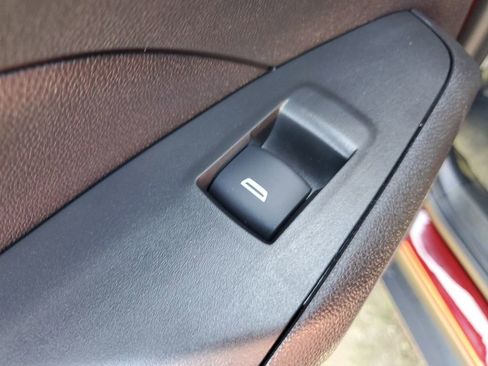 Used 2025 Chevrolet Trax RS w/ Driver Confidence Package image 16