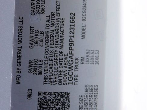 Used 2023 Chevrolet Express 2500 w/ Driver Convenience Package image 11