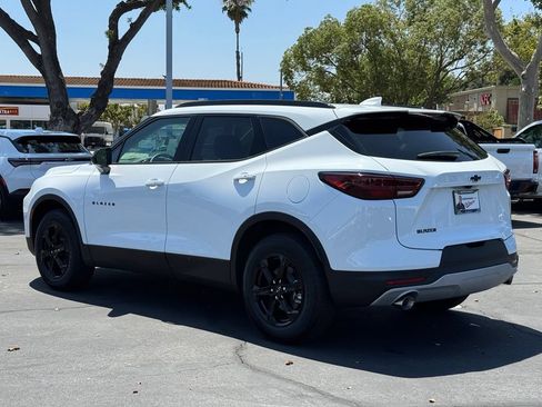 New 2026 Chevrolet Blazer LT w/ Midnight/Sport Edition FWD image 4