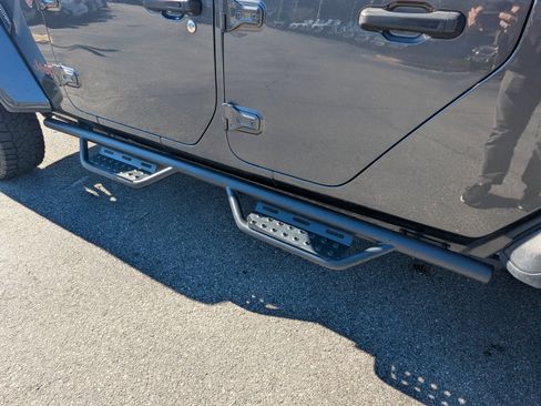 Certified 2024 Jeep Gladiator Mojave image 26