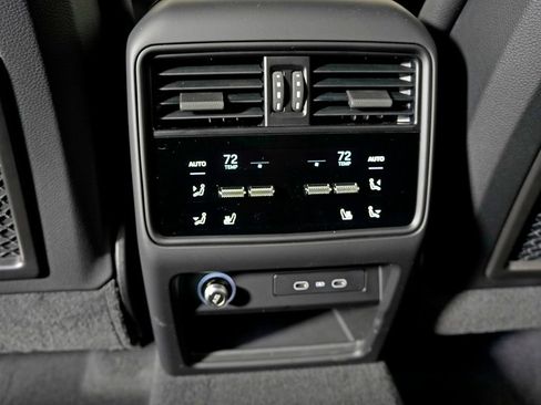 New 2026 Porsche Cayenne AWD/4WD image 37