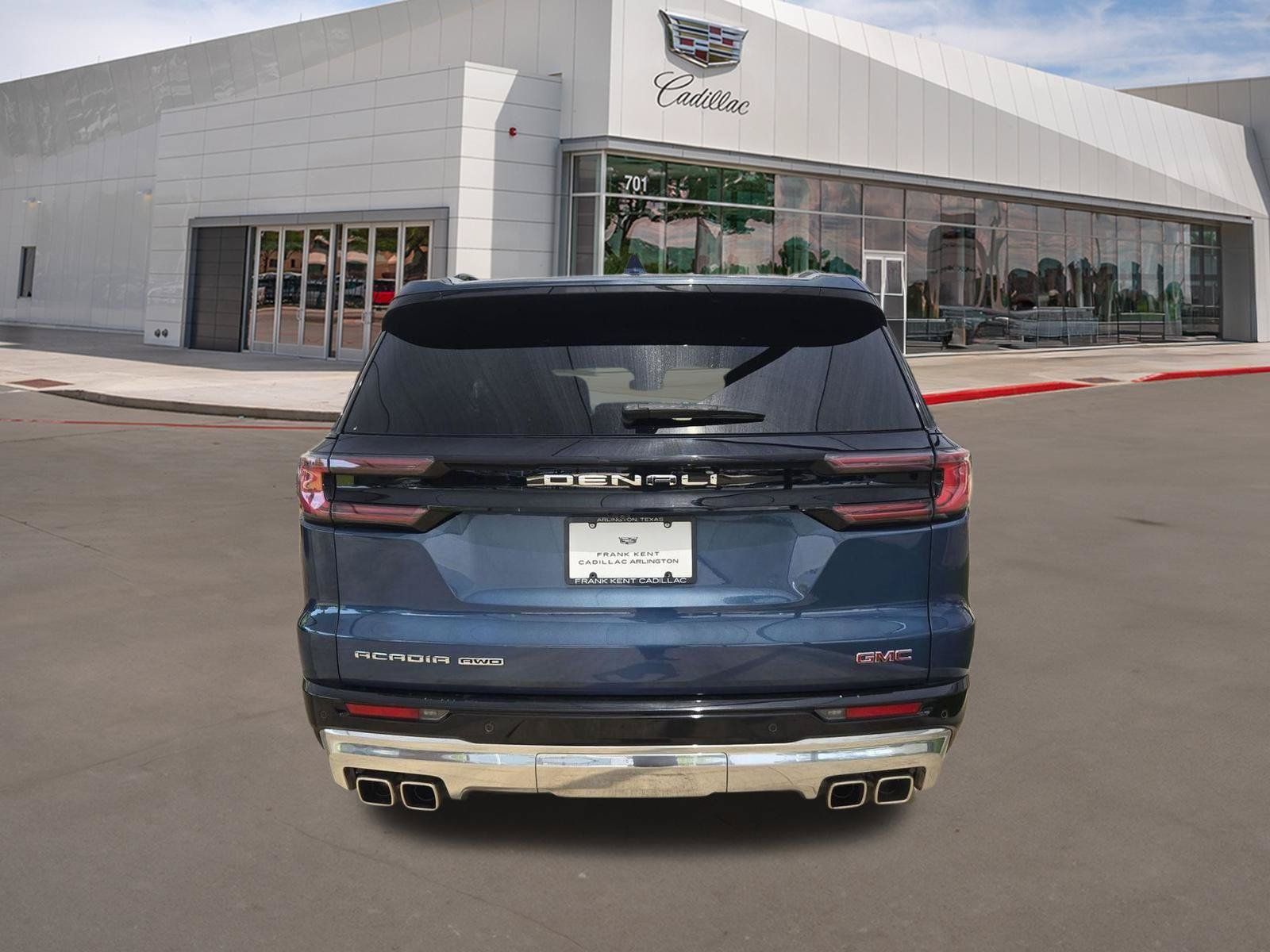 Used 2025 GMC Acadia Denali w/ LPO, Floor Liner Package AWD/4WD image 5