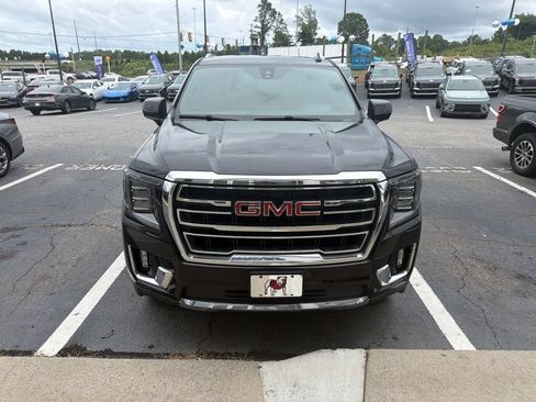 Used 2021 GMC Yukon SLT RWD image 1
