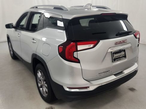 Used 2022 GMC Terrain SLT w/ LPO, Roadside Safety Package AWD/4WD image 5