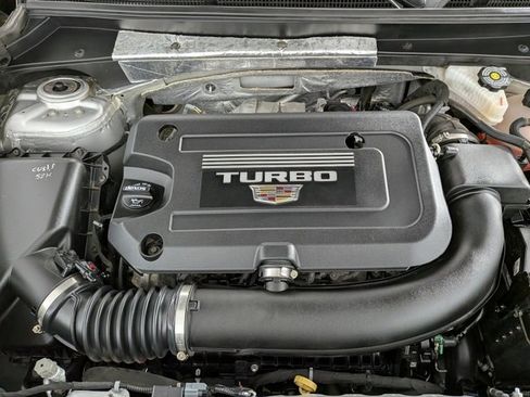 Used 2020 Cadillac XT4 Premium Luxury w/ Enhanced Visibility Package image 28