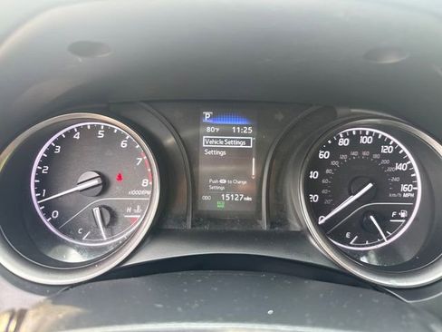 Used 2024 Toyota Camry SE image 30