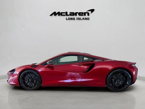 New 2026 McLaren Artura image 7