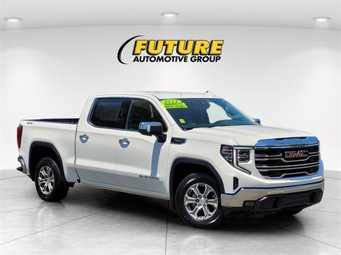 Used 2024 GMC Sierra 1500 SLT image 1