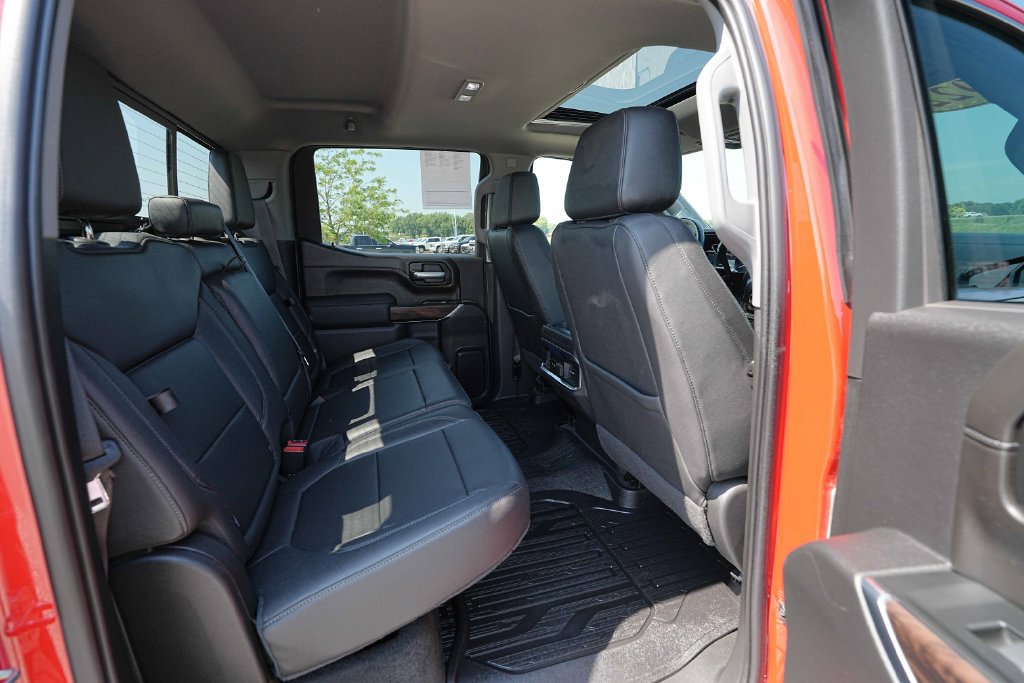 Used 2022 GMC Sierra 1500 SLT w/ SLT Premium Package AWD/4WD image 26