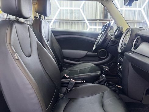 Used 2011 MINI Cooper Hardtop FWD image 25