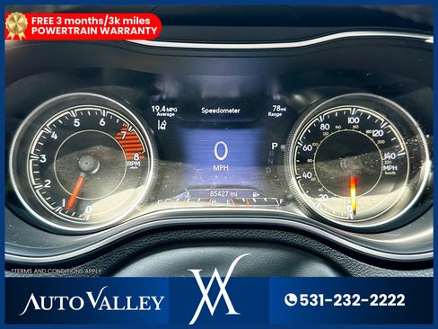 Used 2021 Jeep Cherokee Trailhawk image 30