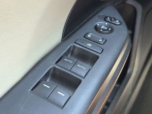 Used 2019 Honda Civic EX-L image 24