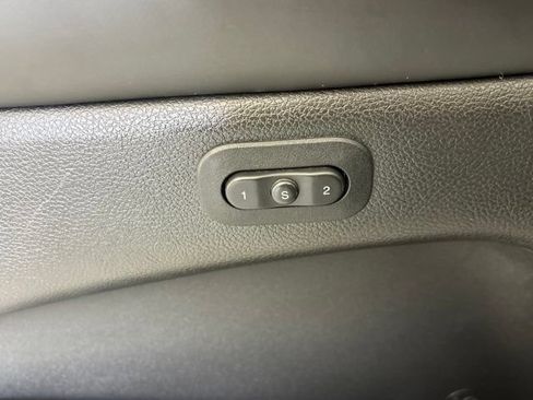 Used 2016 Jeep Grand Cherokee Overland AWD/4WD image 14