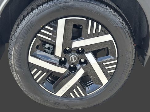 New 2026 Nissan Kicks SV FWD image 8