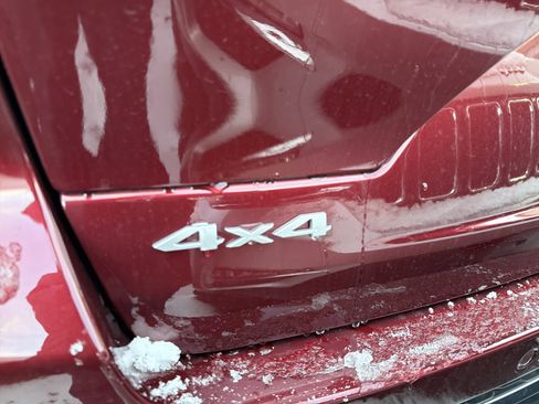 New 2025 Jeep Grand Cherokee Laredo X w/ Luxury Tech Group I image 6