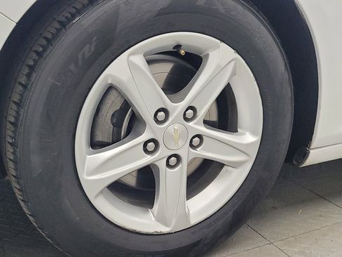 Used 2019 Chevrolet Malibu LS image 31