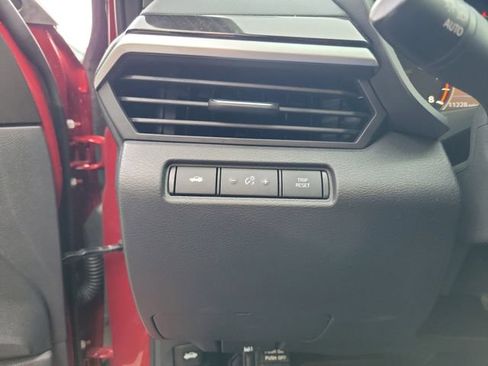 Used 2025 Nissan Altima 2.5 SR w/ SR Premium Package FWD image 19