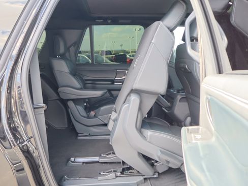 Certified 2025 Ford Expedition Max Platinum w/ Stealth Appearance Package image 37