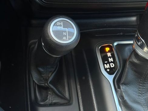Used 2022 Jeep Wrangler Sport AWD/4WD image 23