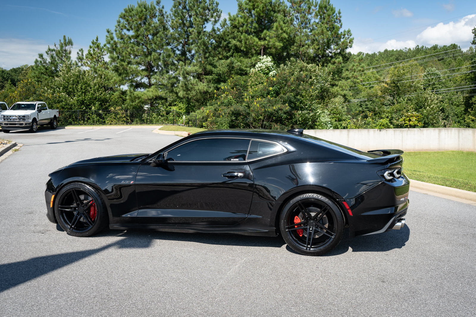 Used 2021 Chevrolet Camaro SS RWD image 9