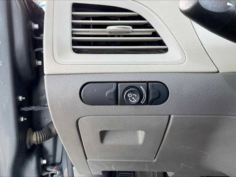 Used 2009 Chevrolet Malibu LT w/ Power Convenience Package image 32