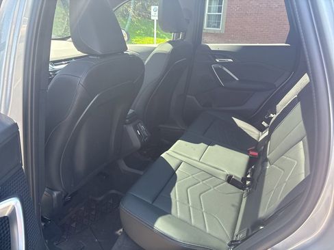 Used 2025 BMW X1 xDrive28i w/ Convenience Package AWD/4WD image 12